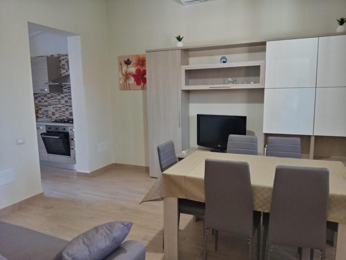 Luminoso Appartamento Con Terrazza......C.U......Q2483 Sinnai Luaran gambar